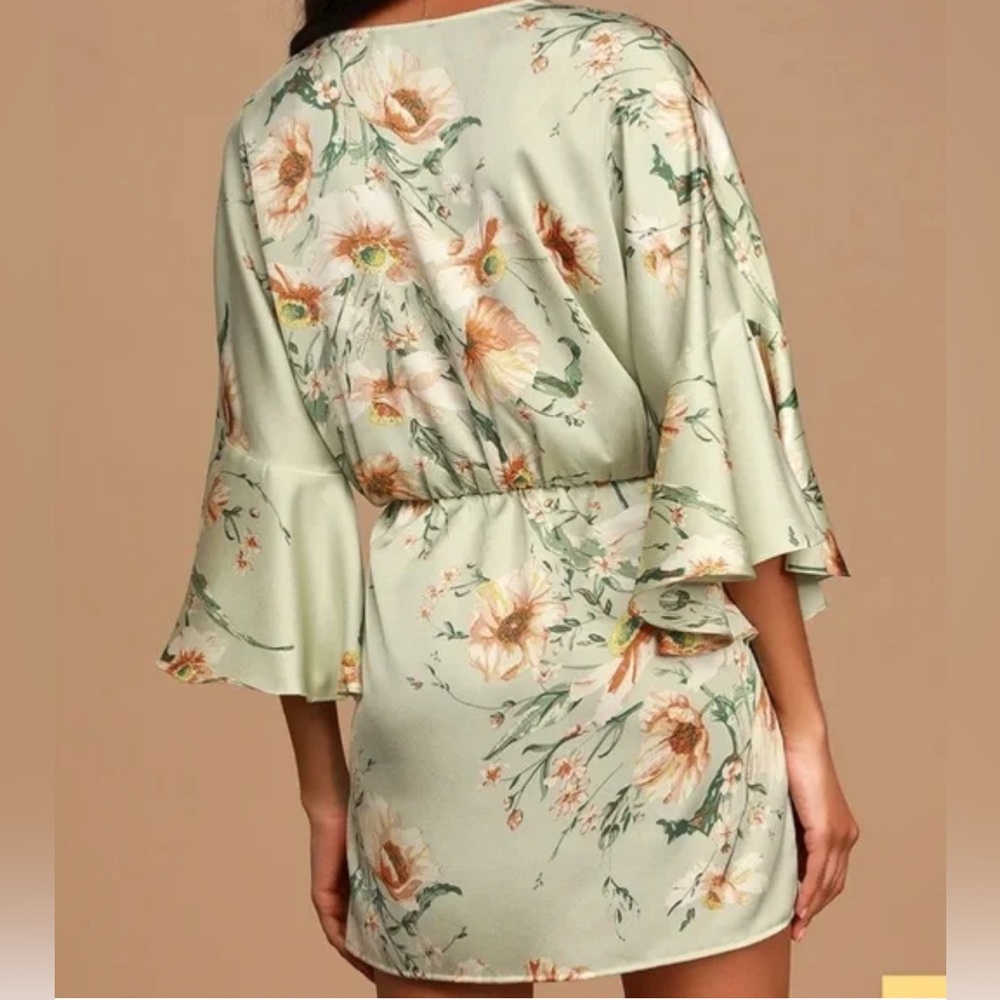 Lulu’s Give Me Love Sage Green Wrap Dress with Bell Sleeves XS - Picture 2 of 9